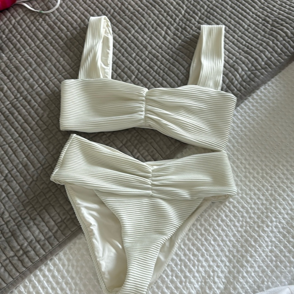 LSPACE swimsuit small bottoms medium top